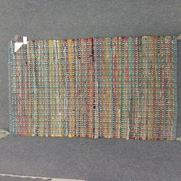 Small Multi-Colored Hand Woven Throw Rug | GUC - Picture 10 of 10